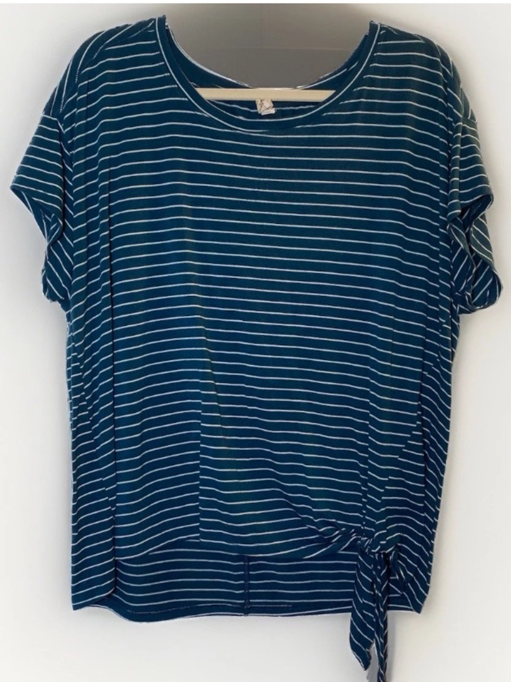 Champion Women’s 2XL Active Top Shirt Teal Blue Striped Tie Front Tee Soft